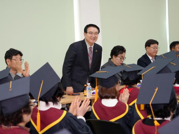 26.02.13. 군산평화중고등학교 졸업식 2