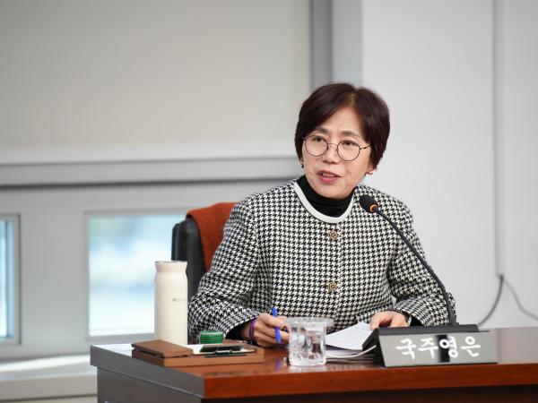 25.12.12. 전북여성가족재단 원장 후보자 인사청문회 3