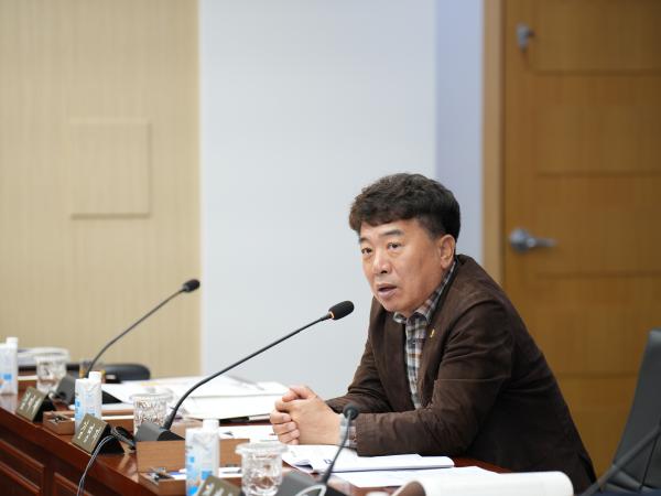 25.11.11. 제423회 도의회 정례회 2025년도 의회운영위원회 소관 행정사무감사 4