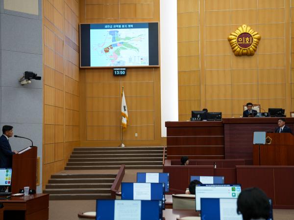 25.09.09. 제421회 도의회 임시회 제3차 본회의(도정질문) 4