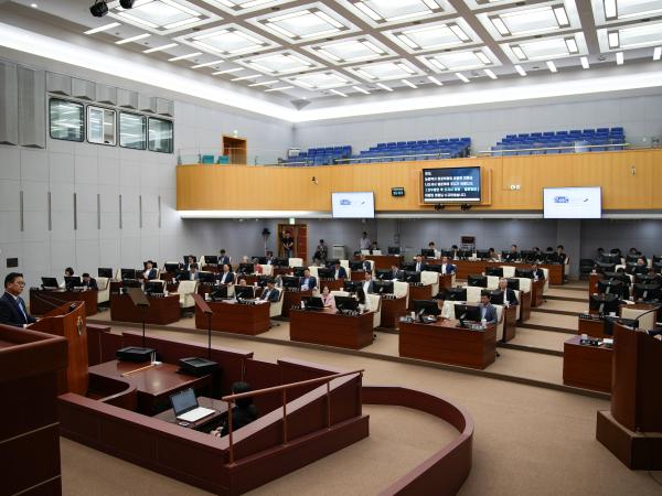 25.09.08. 제421회 도의회 임시회 제2차 본회의(도정질문) 3