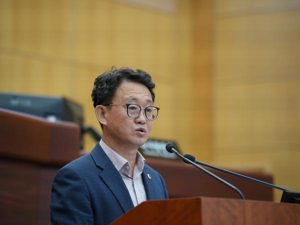 25.09.08. 제421회 도의회 임시회 제2차 본회의(도정질문) 3