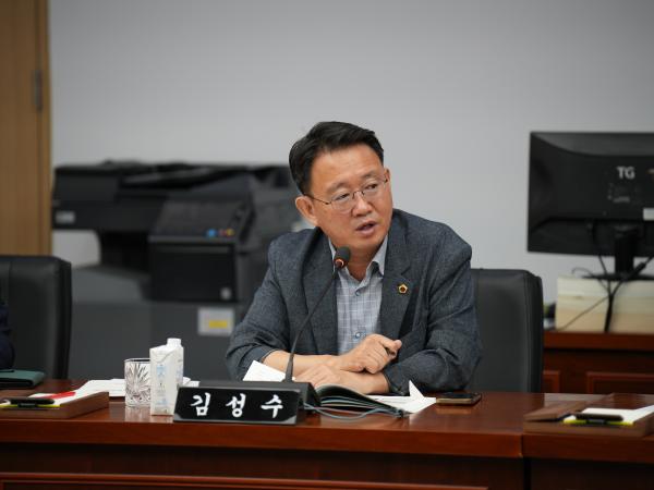 25.07.15. 제420회 임시회 의회운영위원회(의회사무처 업무보고) 2