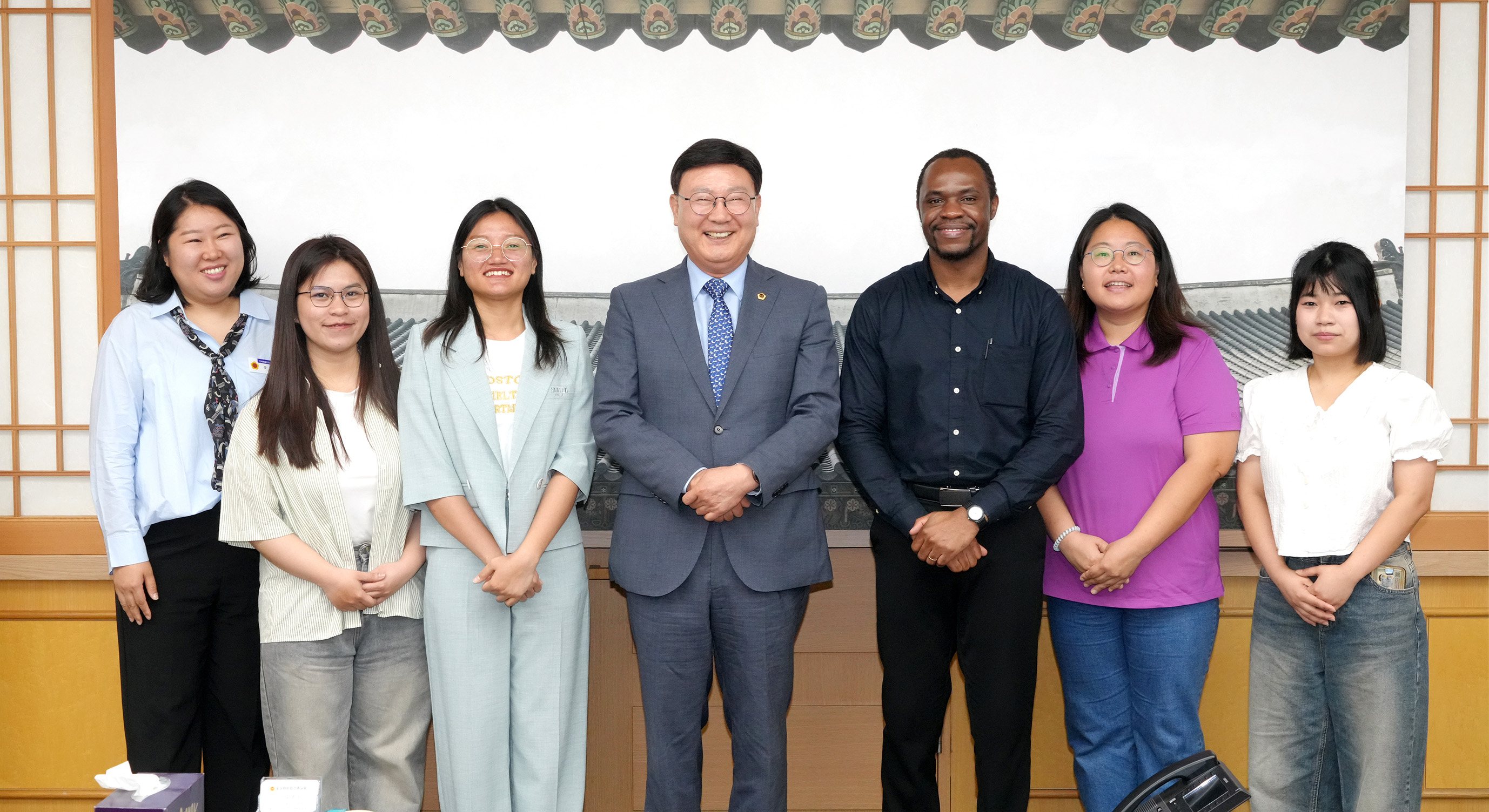 25.05.22. 전북대 정치외교학과 외국인 유학생 견학 3