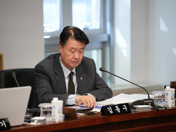 25.02.14. 제416회 도의회 임시회 경제산업건설위원회 업무보고 청취 3