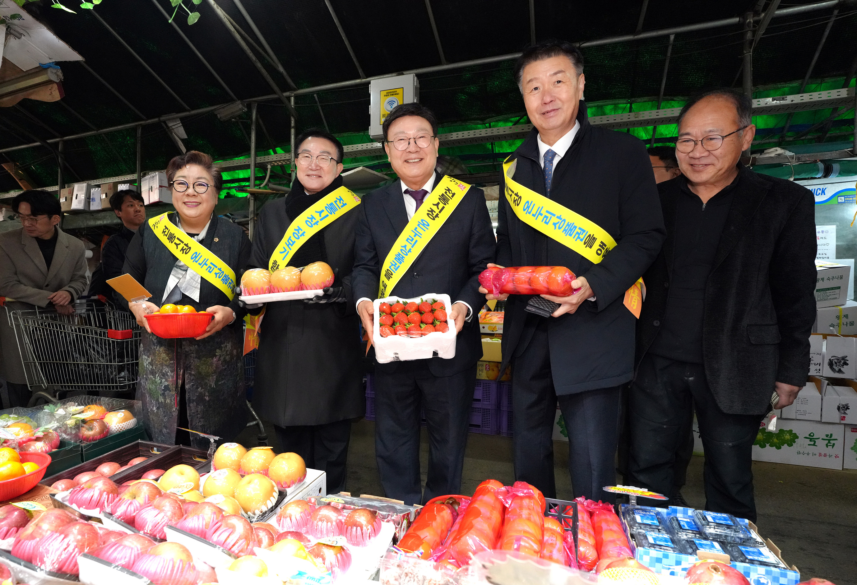 25.01.24. 설 명절 장보기(군산 주공시장) 1