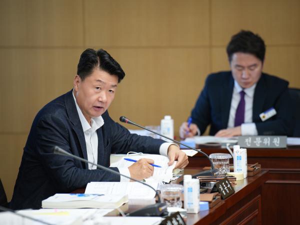 25.04.24. 제418회 도의회 임시회 경제산업건설위원회 1회 추경안 심사 2